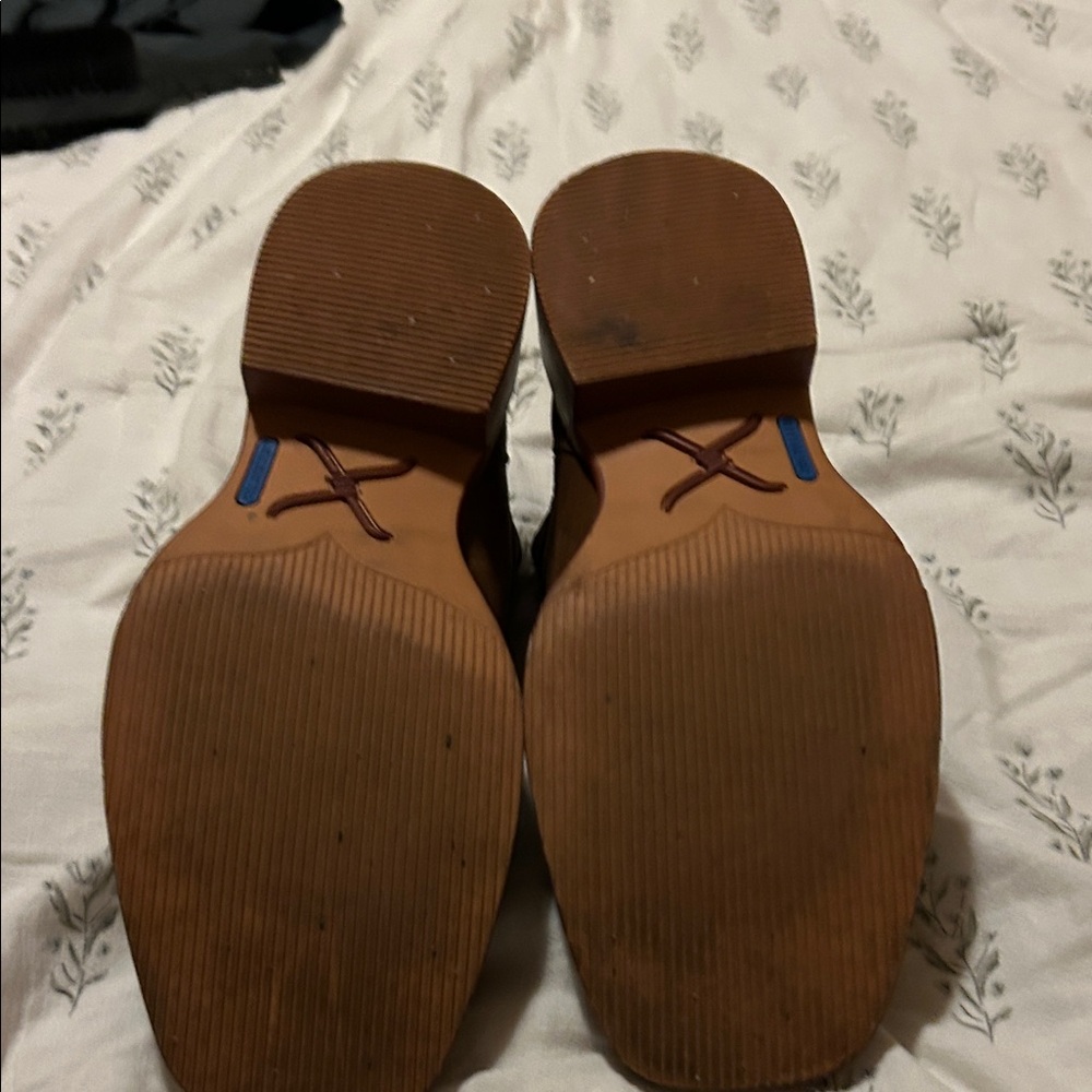 Twisted X Men's Brown Leather Chukka Boots - Picture 3 of 9